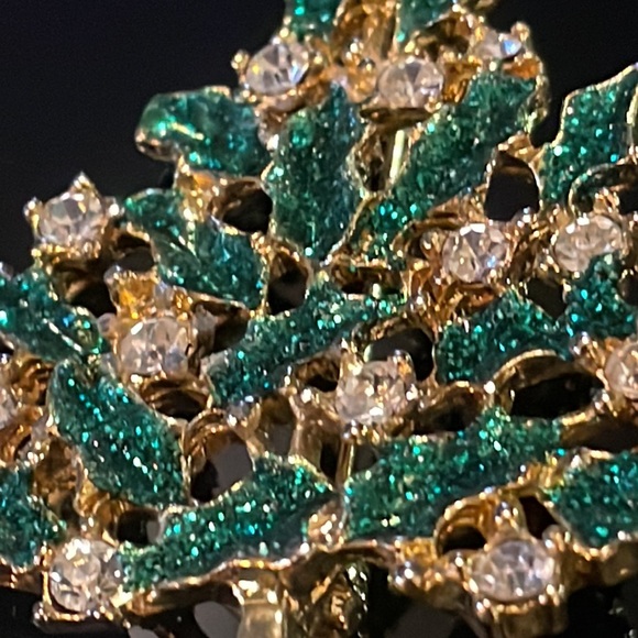 Brooch - Picture 2 of 5